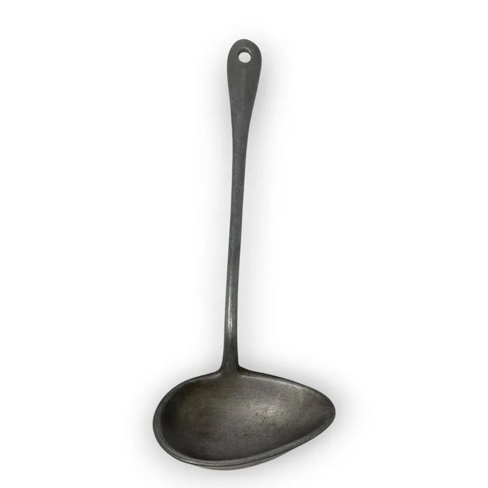 Vintage Wagner Ware Cast Aluminum Sauce Soup Ladle Pourer 11.5” Teardrop Shape